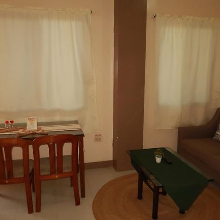 Jo-Cris Apartelle Hotel Lapu-Lapu City Luaran gambar