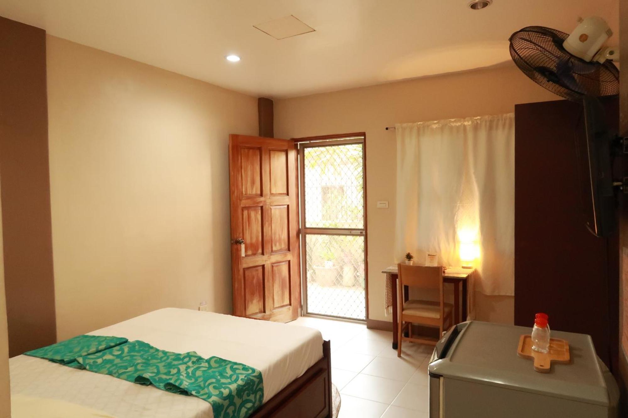 Jo-Cris Apartelle Hotel Lapu-Lapu City Luaran gambar