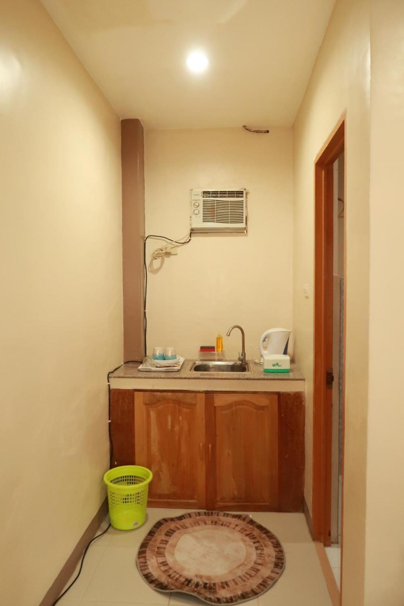 Jo-Cris Apartelle Hotel Lapu-Lapu City Luaran gambar