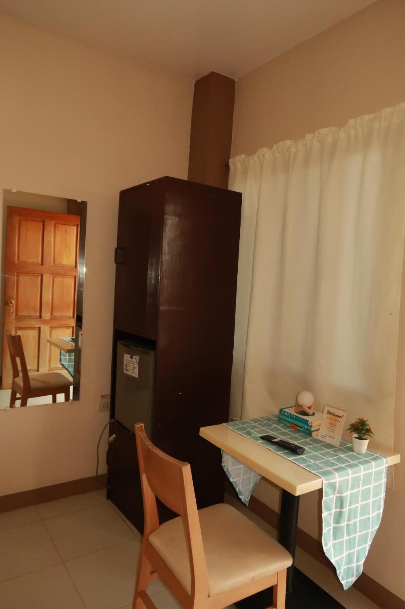 Jo-Cris Apartelle Hotel Lapu-Lapu City Luaran gambar